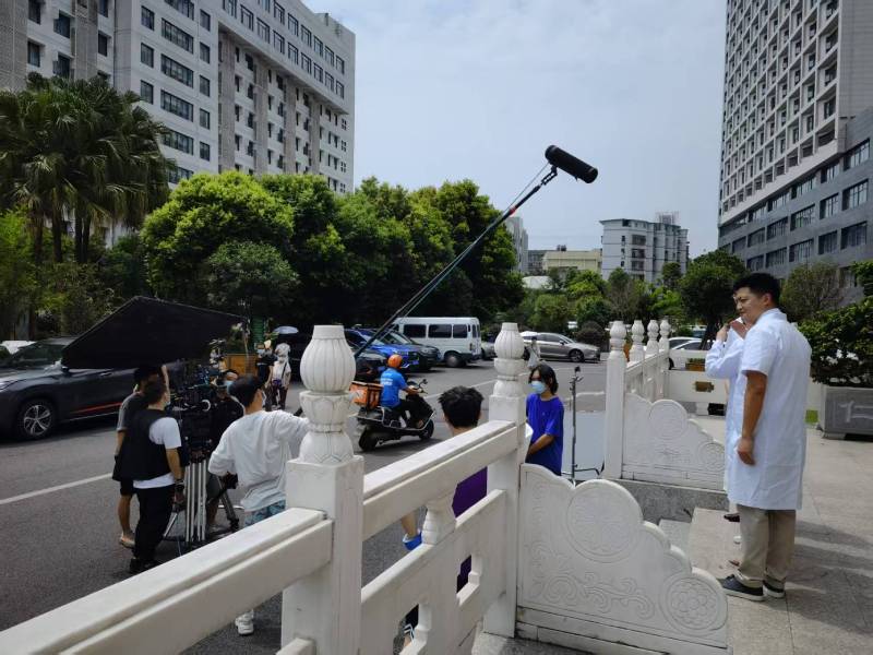六盘广告片拍摄公司低成本实现高规格制作的诀窍